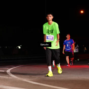 Runner Photo 4983726