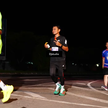 Runner Photo 4983763