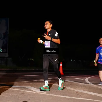 Runner Photo 4983769