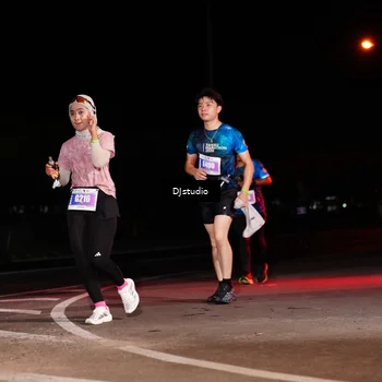 Runner Photo 4983899