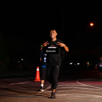 Runner Photo 4984029
