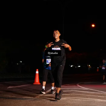 Runner Photo 4984041