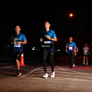 Runner Photo 4984051