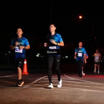 Runner Photo 4984053