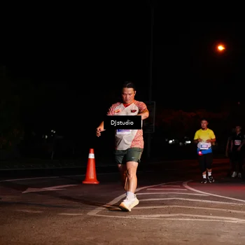 Runner Photo 4984079