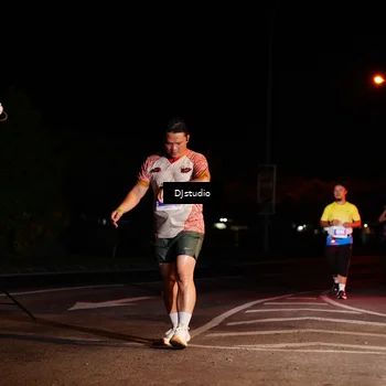Runner Photo 4984109