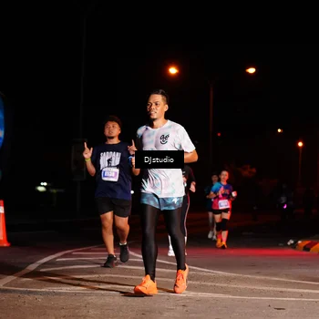 Runner Photo 4984323