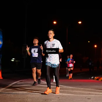 Runner Photo 4984325