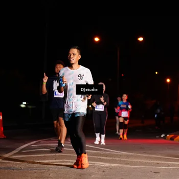 Runner Photo 4984333
