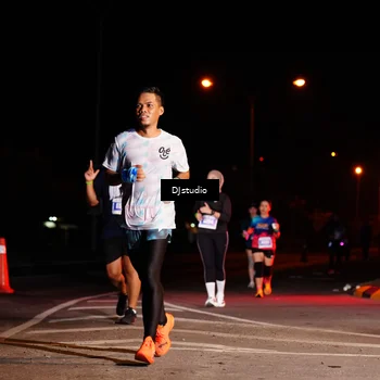 Runner Photo 4984334