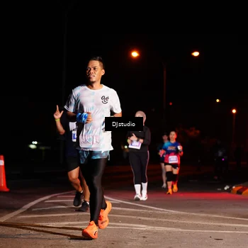 Runner Photo 4984336