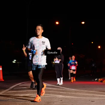 Runner Photo 4984339