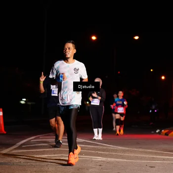 Runner Photo 4984340