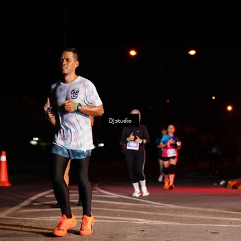 Runner Photo 4984343