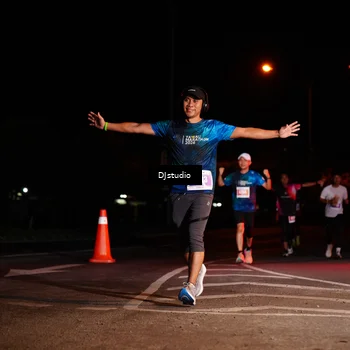 Runner Photo 4984527