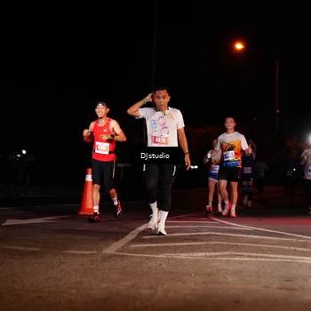 Runner Photo 4984936