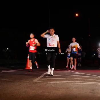 Runner Photo 4984937