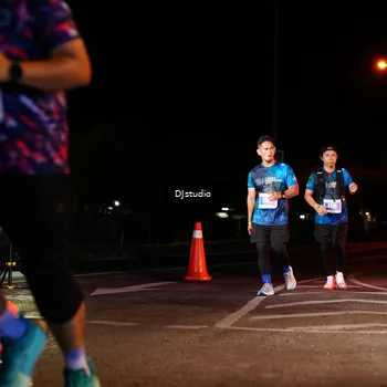 Runner Photo 4985010