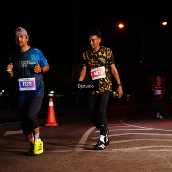 Runner Photo 4985308