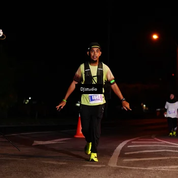 Runner Photo 4986659