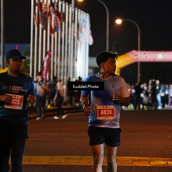 Runner Photo 4987812