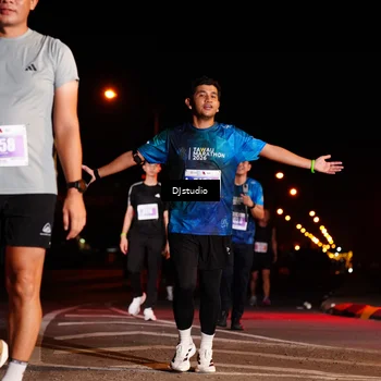 Runner Photo 5009055