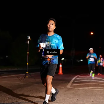 Runner Photo 5012043