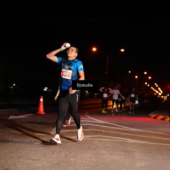 Runner Photo 5012081