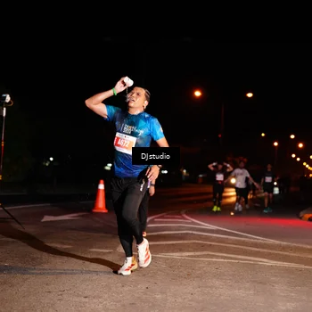 Runner Photo 5012088