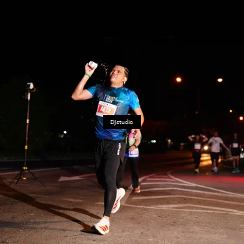 Runner Photo 5012096