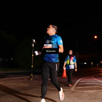 Runner Photo 5012107