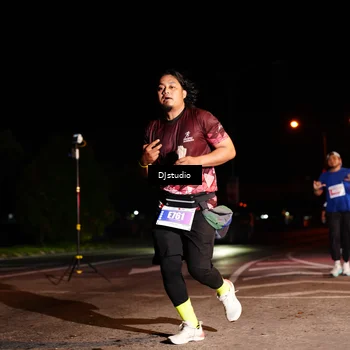 Runner Photo 5012242