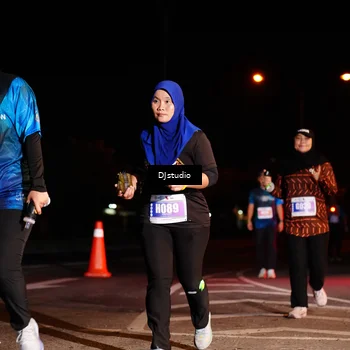 Runner Photo 5012950
