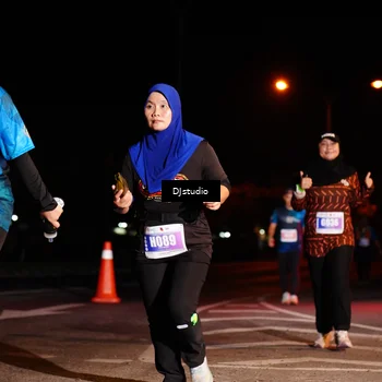 Runner Photo 5012956