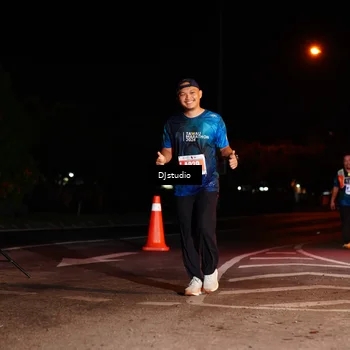 Runner Photo 5012994