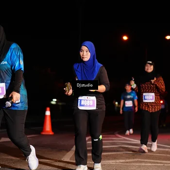 Runner Photo 5012999