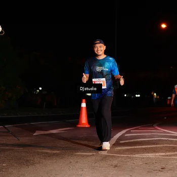 Runner Photo 5013000
