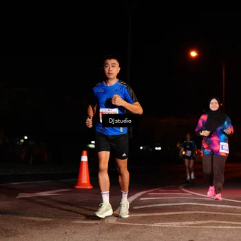 Runner Photo 5013889