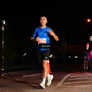 Runner Photo 5013903