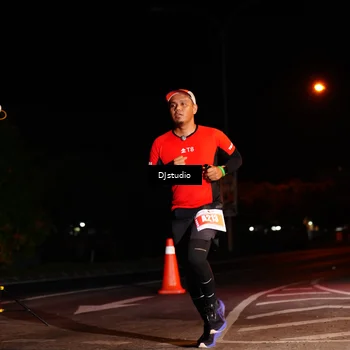 Runner Photo 5014303