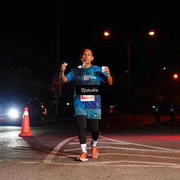 Runner Photo 5014700