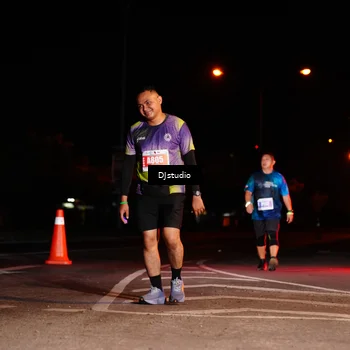 Runner Photo 5015022