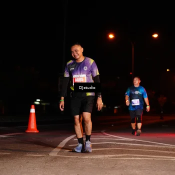 Runner Photo 5015024