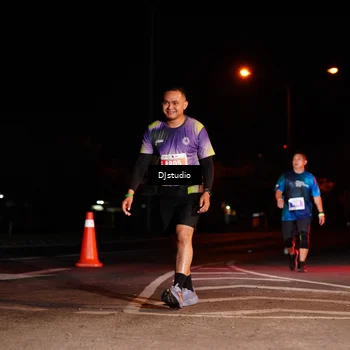 Runner Photo 5015025