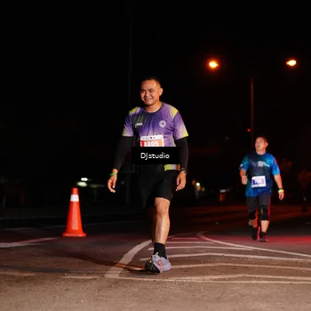 Runner Photo 5015026