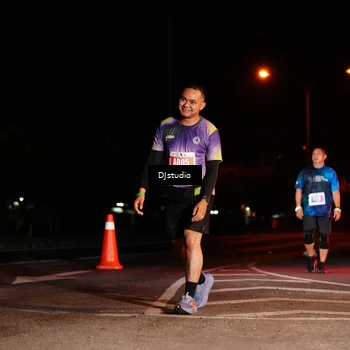 Runner Photo 5015030