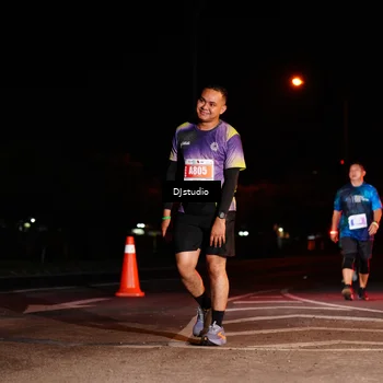 Runner Photo 5015035