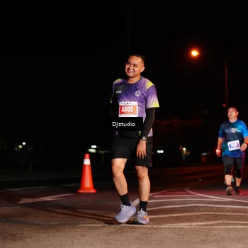 Runner Photo 5015036