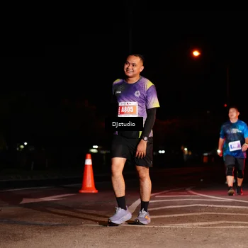 Runner Photo 5015039