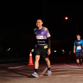 Runner Photo 5015044